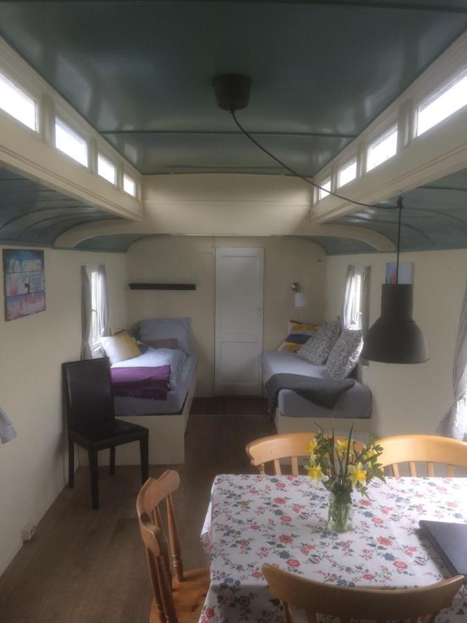 Gypsy Waggon - A Villa On Wheels Амстердам Екстериор снимка